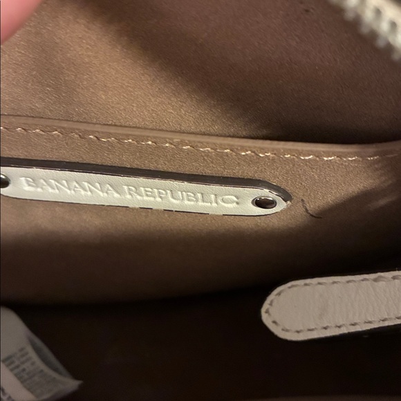 Banana Republic leather purse - Picture 6 of 7